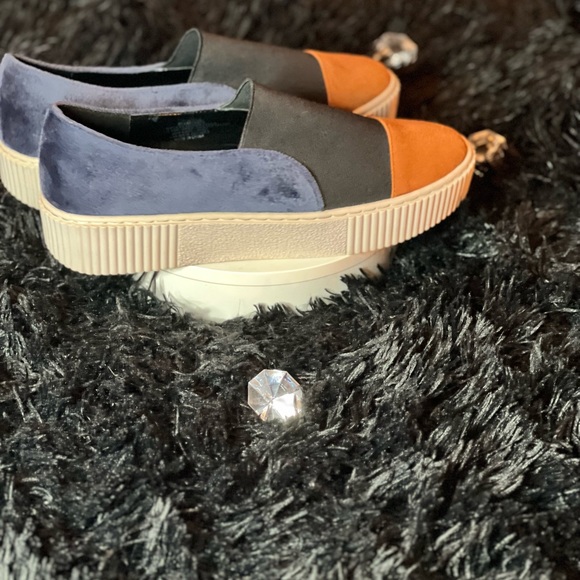 Multicolor comfortable slip on sneakers pairs great with a blazer and jeans. - Picture 2 of 6